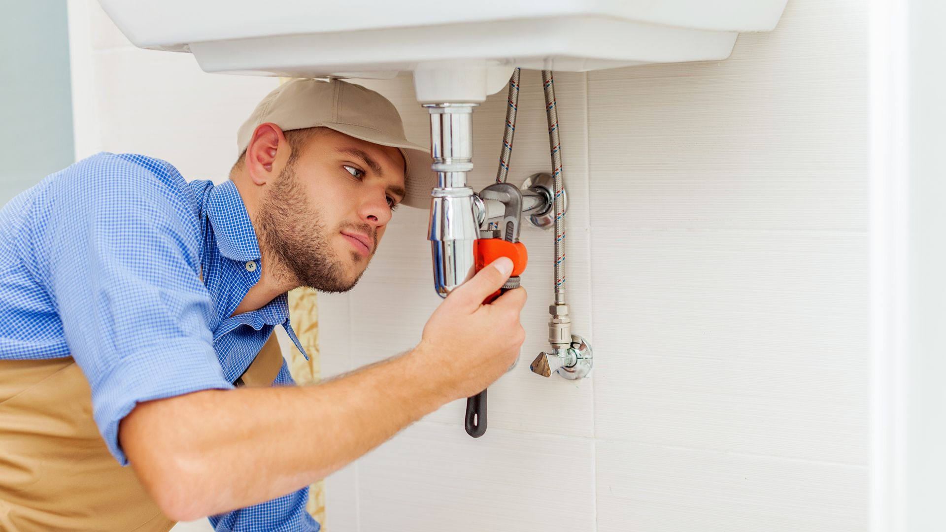 Plumbing Fixes: When Should You Seek Professional Assistance?