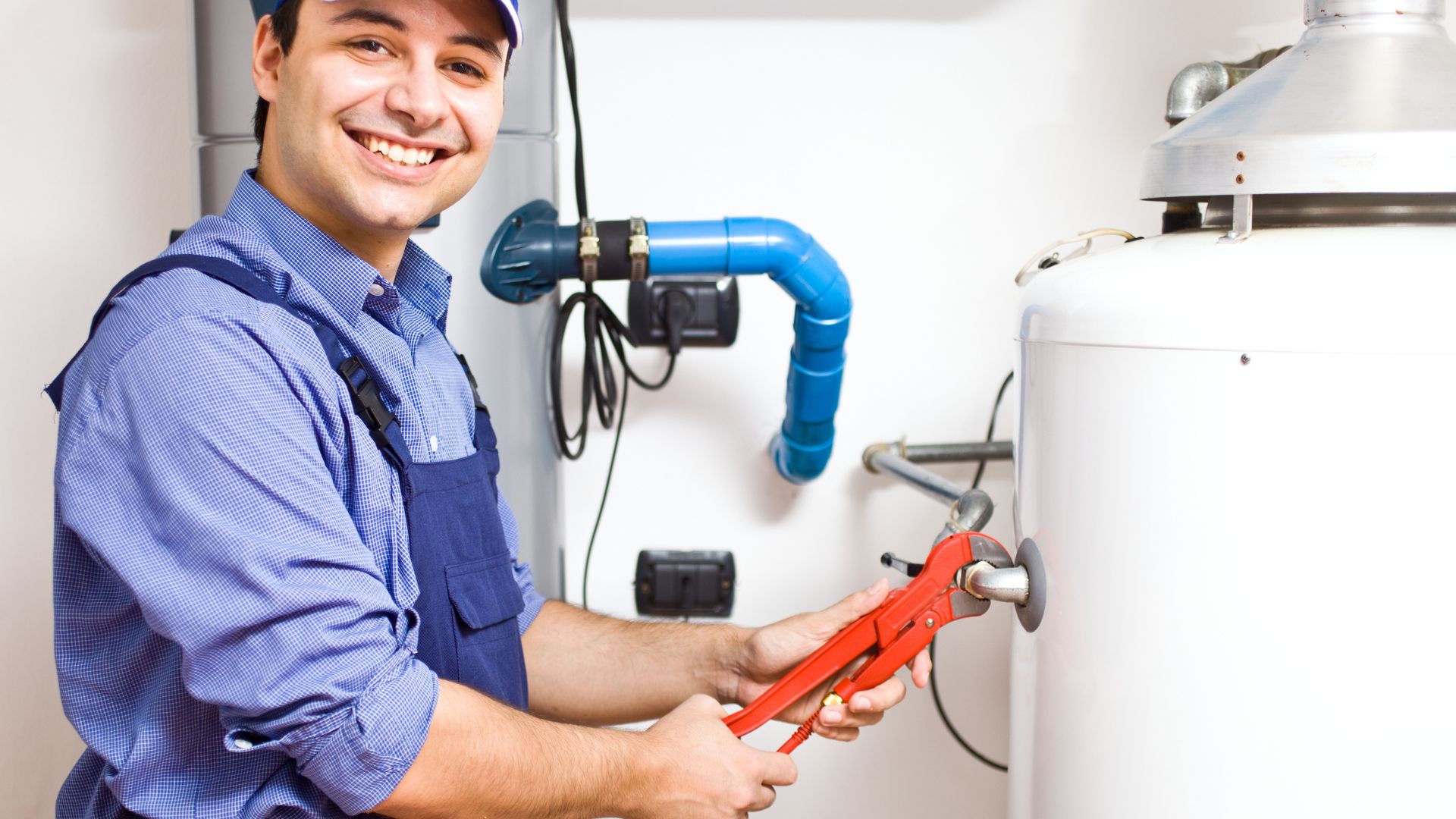 Contact CAN Plumbing and Drainage for all your water heater requirements, managed by our expert plumbers.