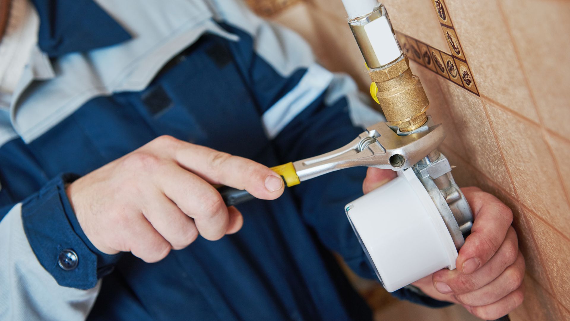 Examine plumbing fixtures with the expertise of plumbers.
