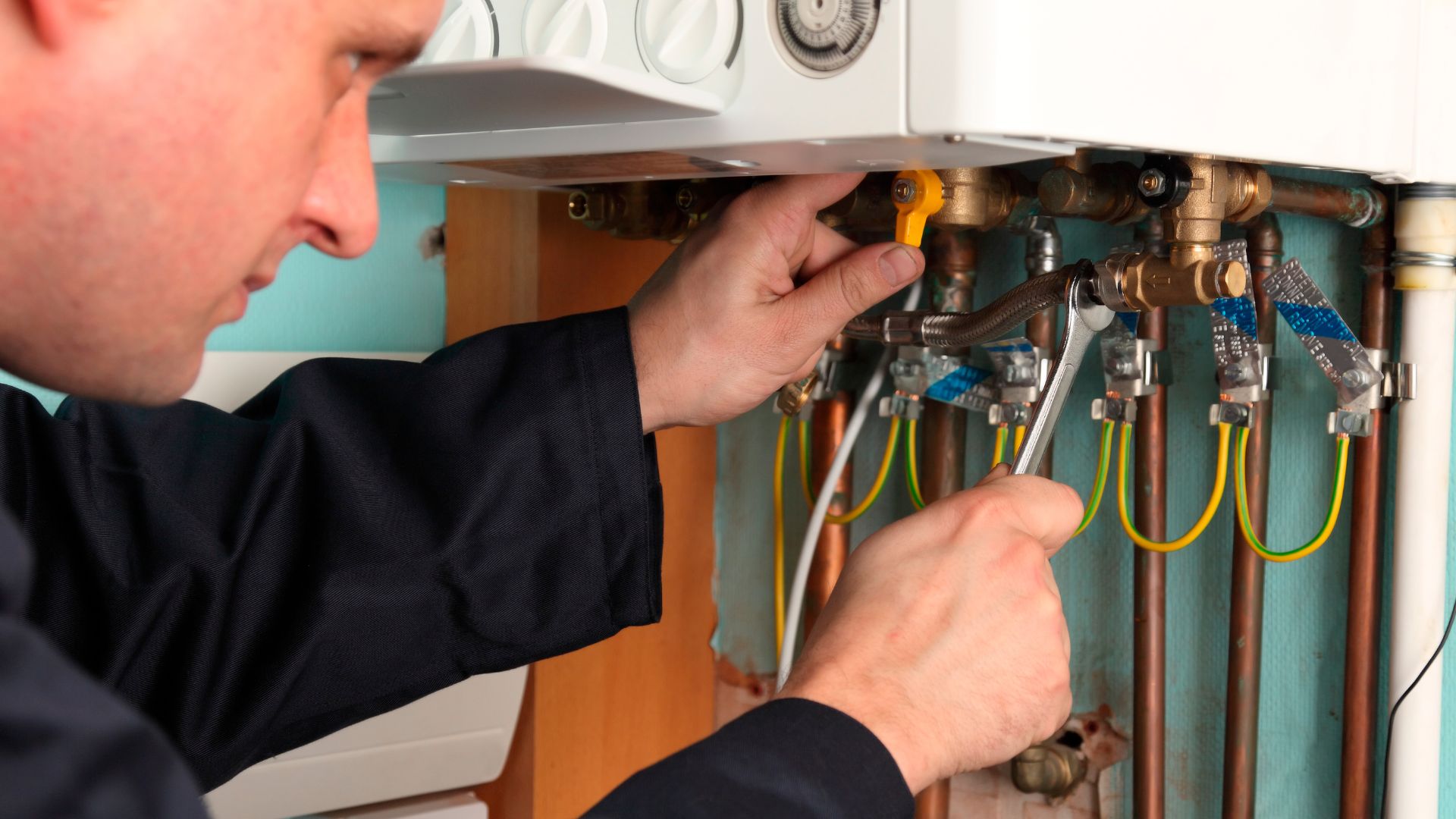 Factors to ponder before investing in a new boiler with the expertise of plumbers.