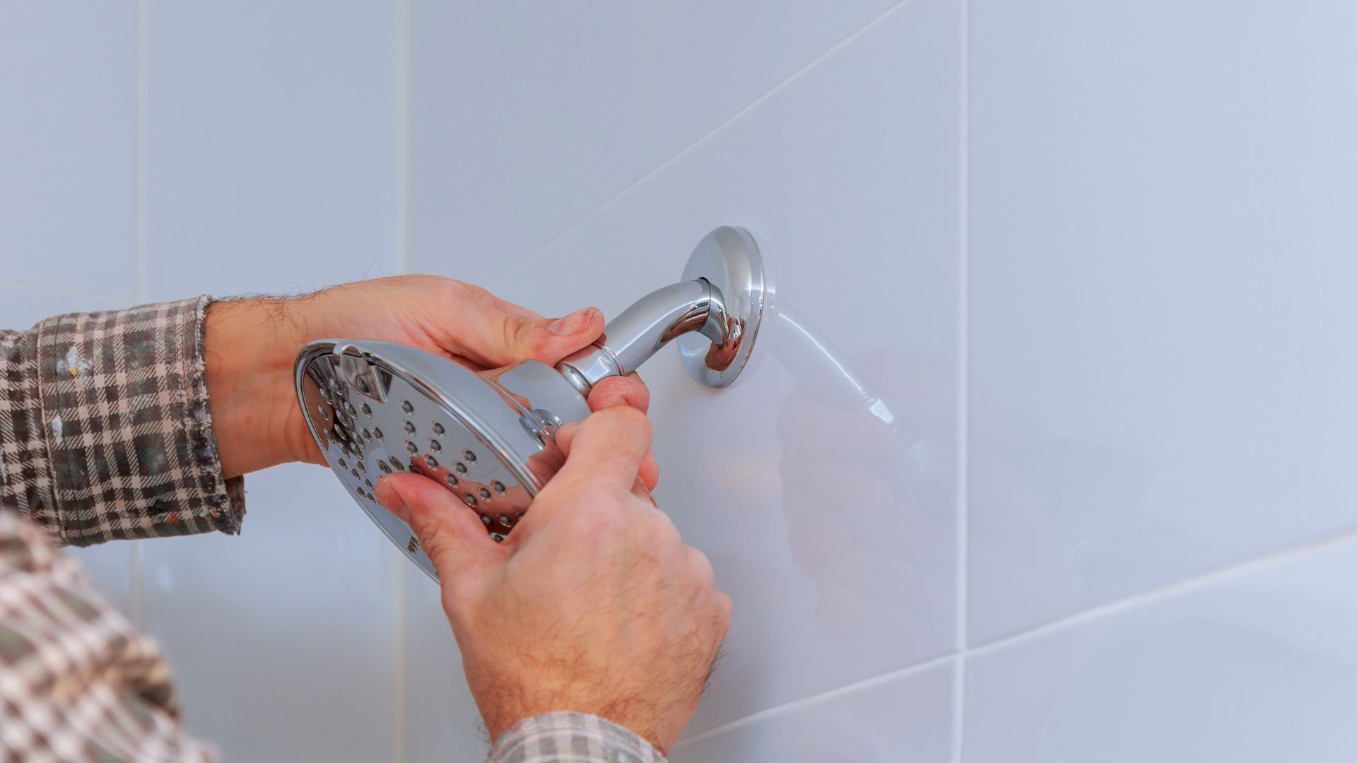 Replacement services for showers and tubs provided by our experienced plumbers.