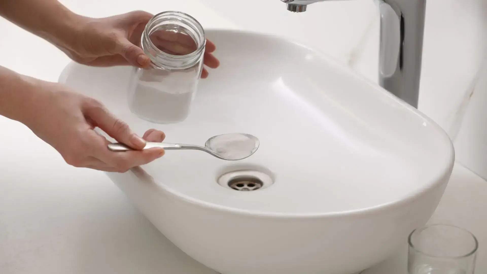 Quick Tips to Fix a Clogged Sink 8 Sink Plumbers Recommend Using Baking Soda and Vinegar