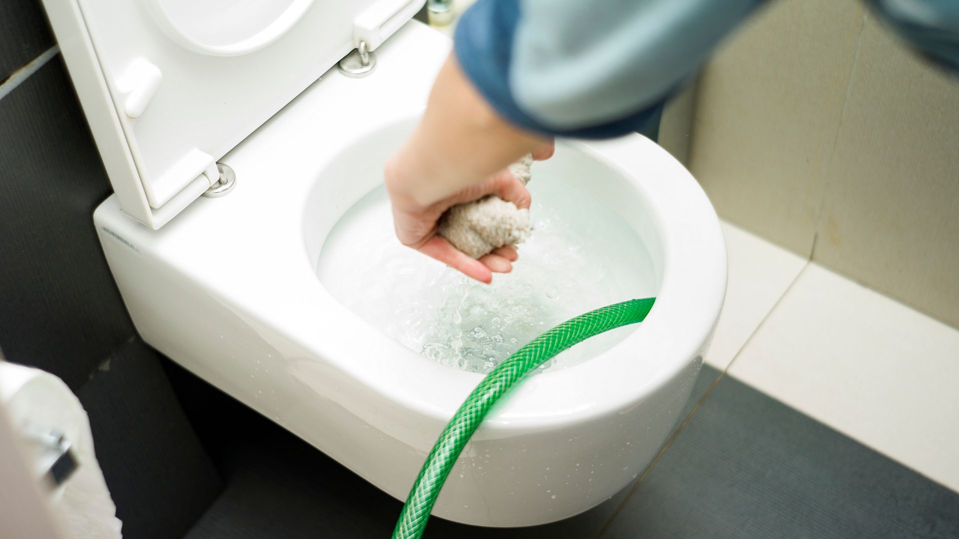 Reach out to CAN Plumbing and Drainage for comprehensive assistance with your toilet requirements, plumbers specialized in addressing all your needs.