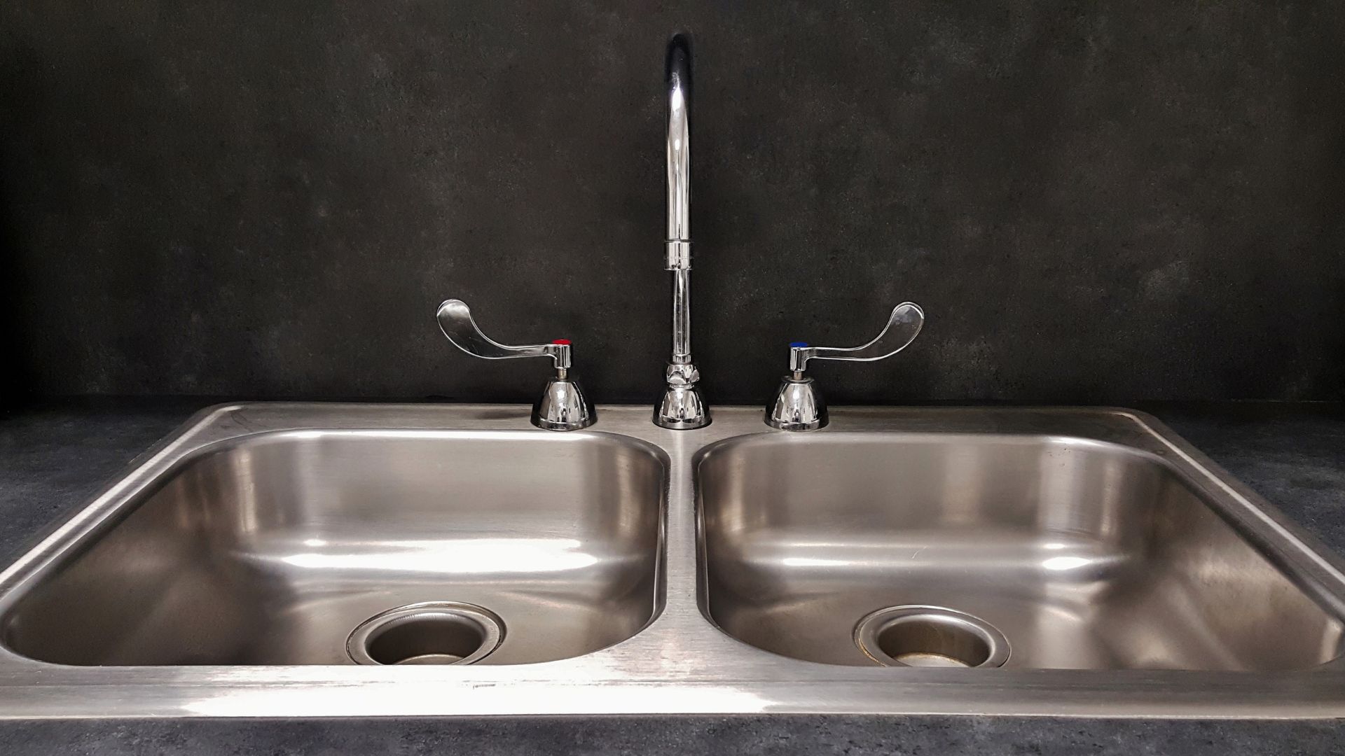 Sink Replacements by Experienced Plumbers