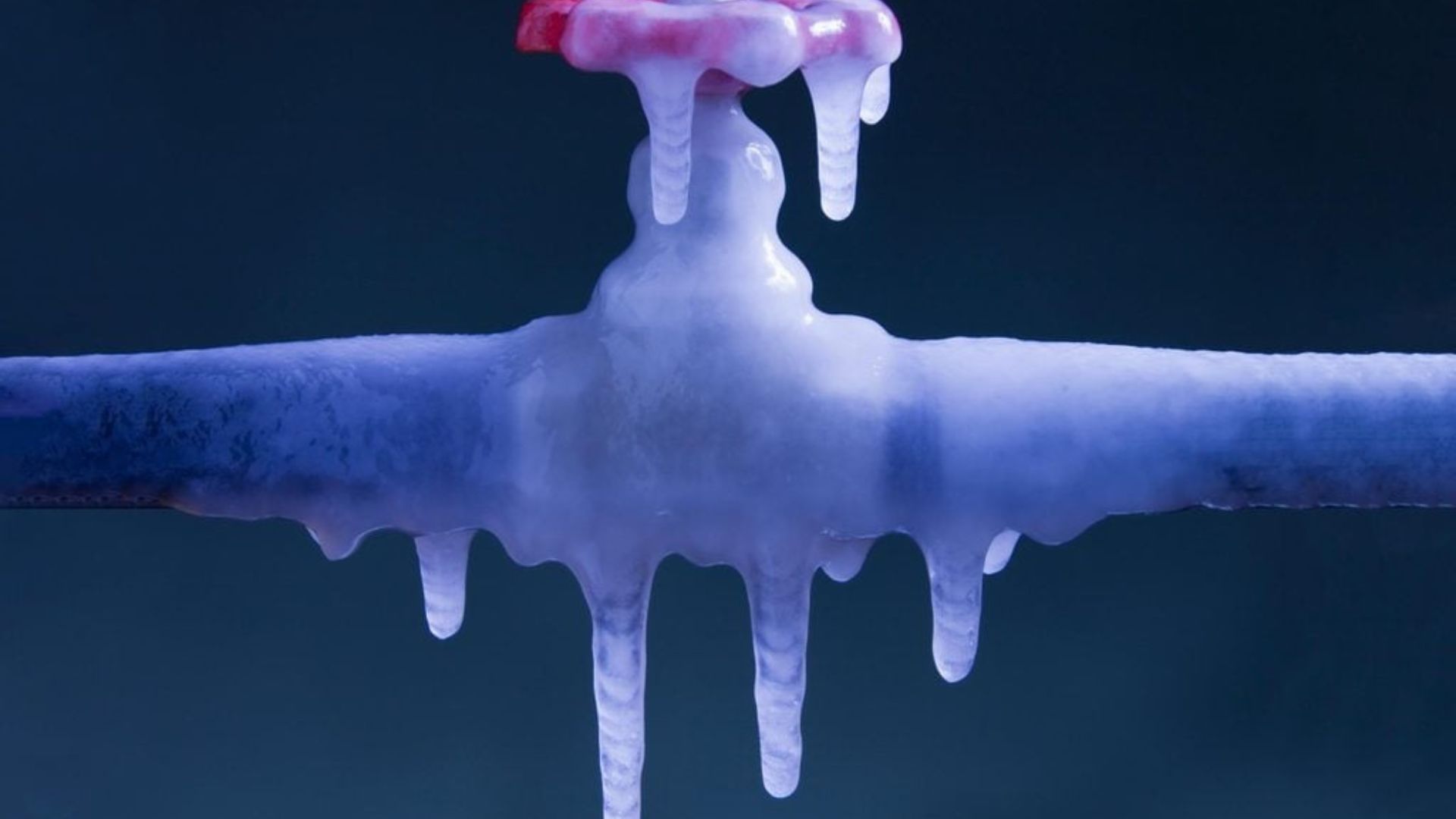 Addressing Frozen Pipes with Expert Plumbers