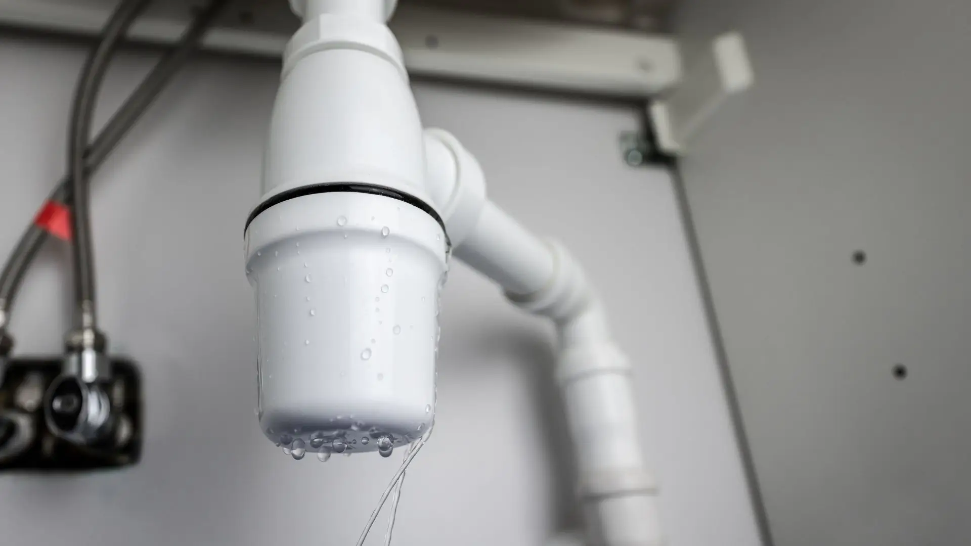 How to Prevent Burst Pipes 7 Pipes Plumbers Specializing in Sealing Cracks and Leaks