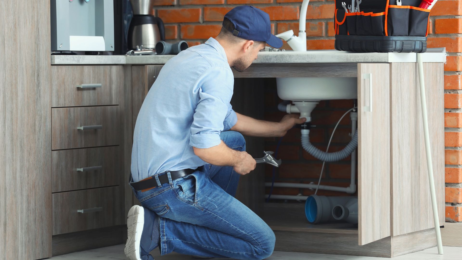 Reach out to CAN Plumbing and Drainage for all your kitchen requirements, where expert plumbers are ready to assist.