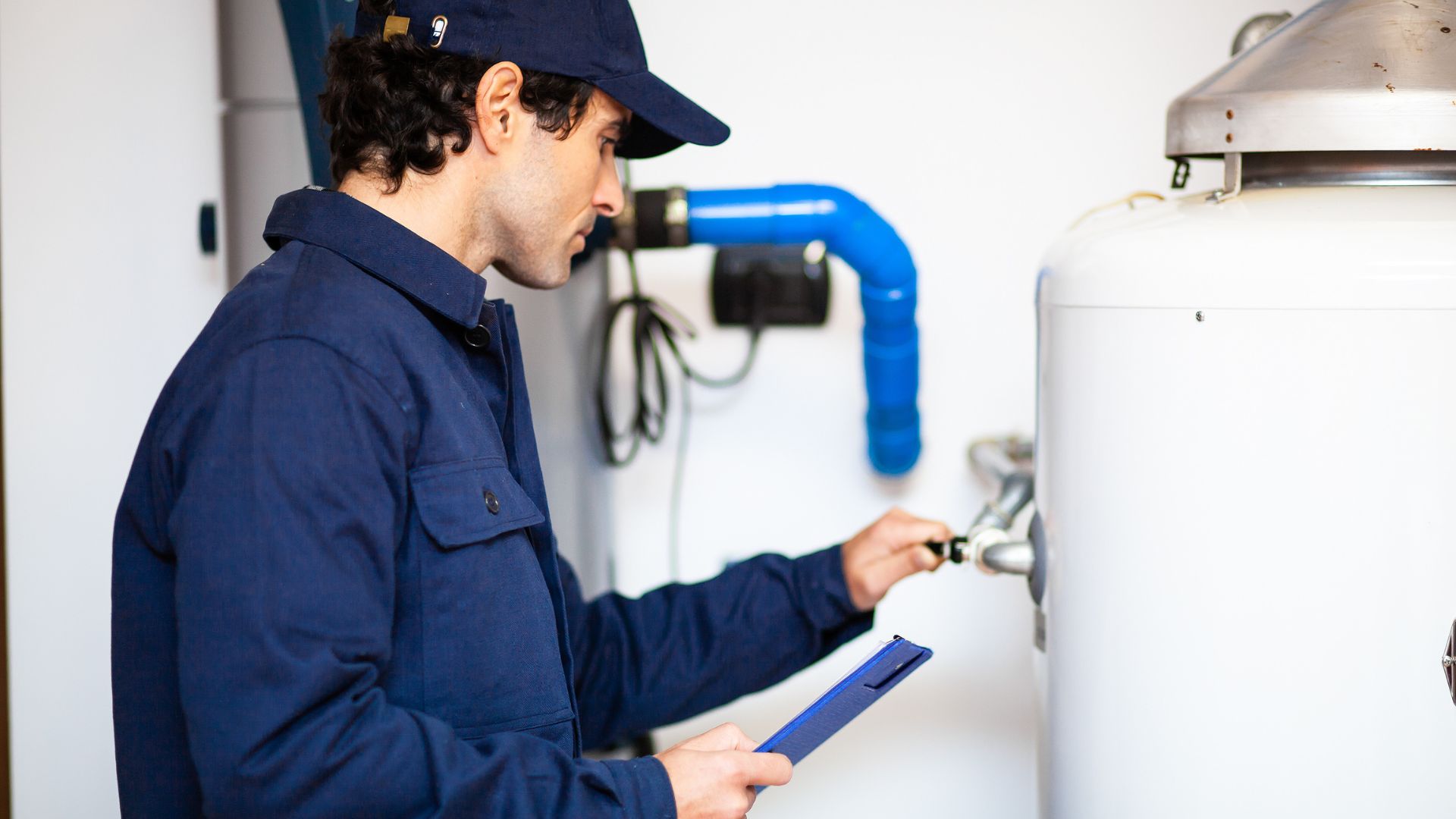Upgrade your hot water system with seamless replacements of tankless units, expertly executed by our team of plumbers.
