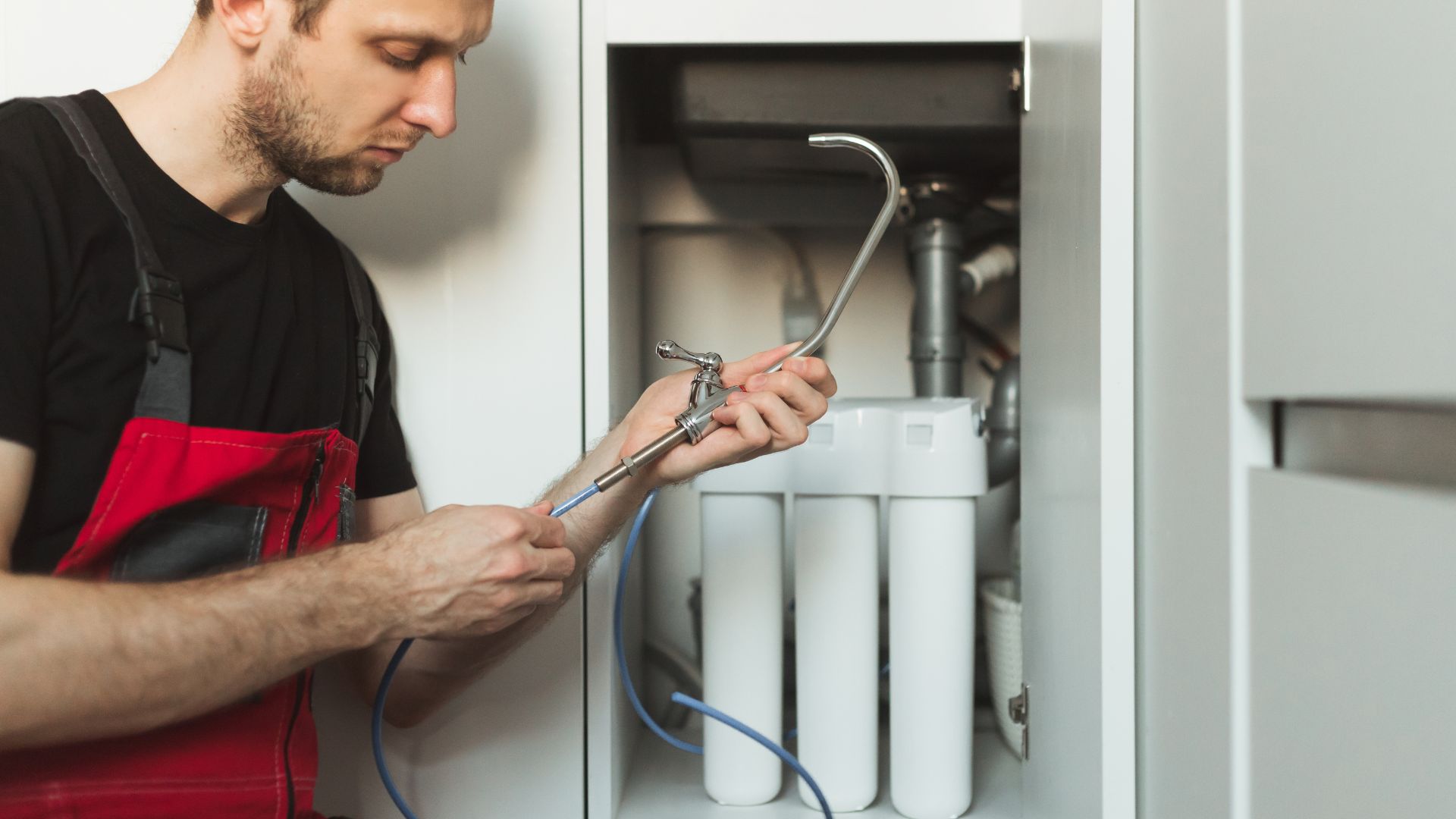 Get in touch with CAN Plumbing and Drainage today for your complete water filtration requirements, handled expertly by our experienced plumbers.
