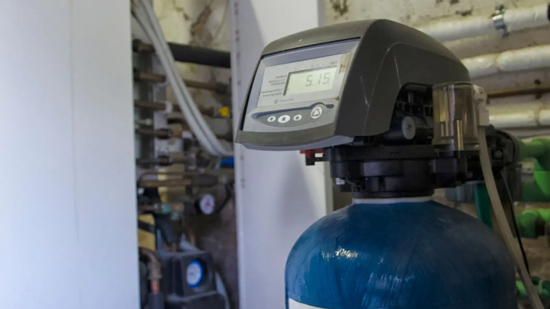 Plumbers' Guide to Efficient Water Heating with Water Softeners